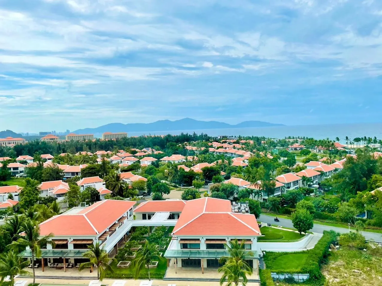 The Ocean Luxury Villa Da Nang Resort