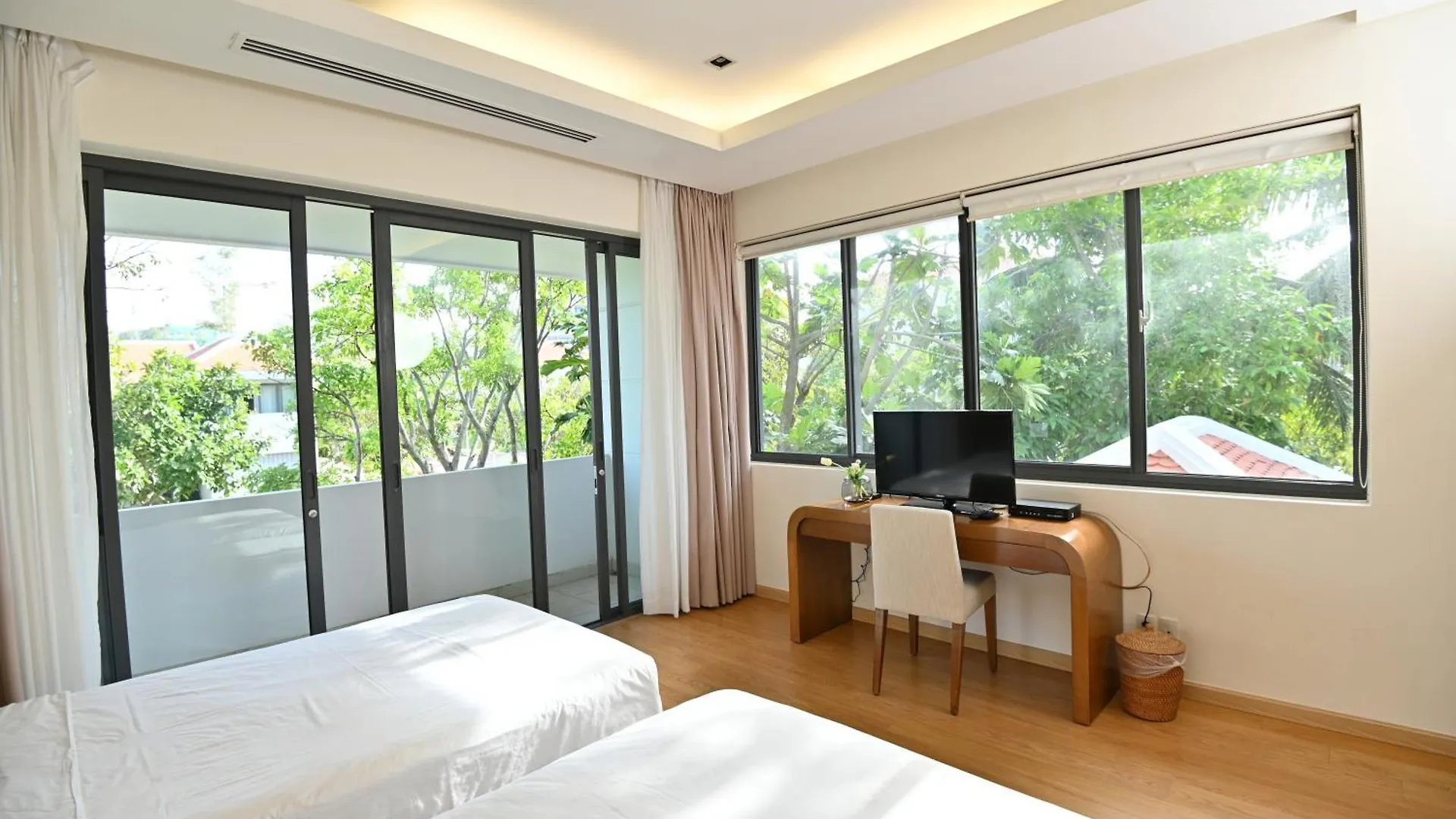 **** Resort The Ocean Luxury Villa Da Nang Vietnam