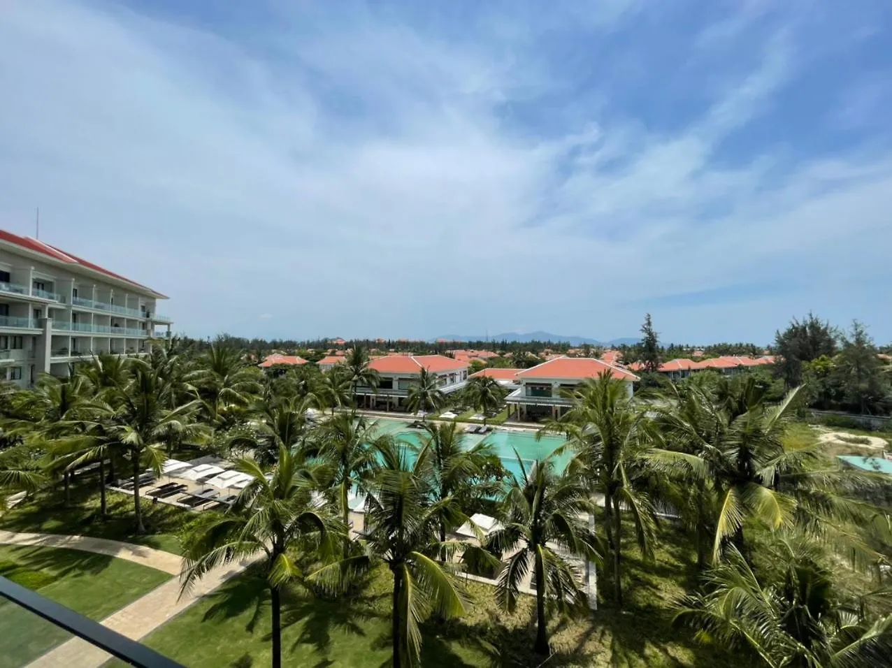 The Ocean Luxury Villa Da Nang 4*,